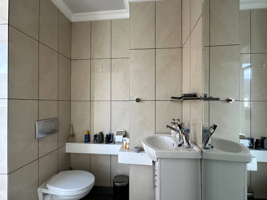 To Let 0 Bedroom Property for Rent in Bantry Bay Western Cape